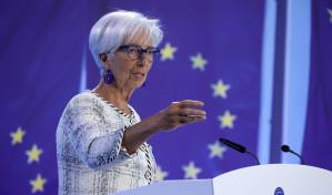 El BCE baja el crecimiento para la eurozona al 0.9 % en 2023 y eleva la inflación al 5.4 %
