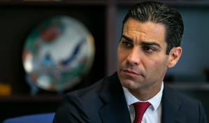 Alcalde de Miami lanza su campaña presidencial bajo el lema Es hora de que empecemos