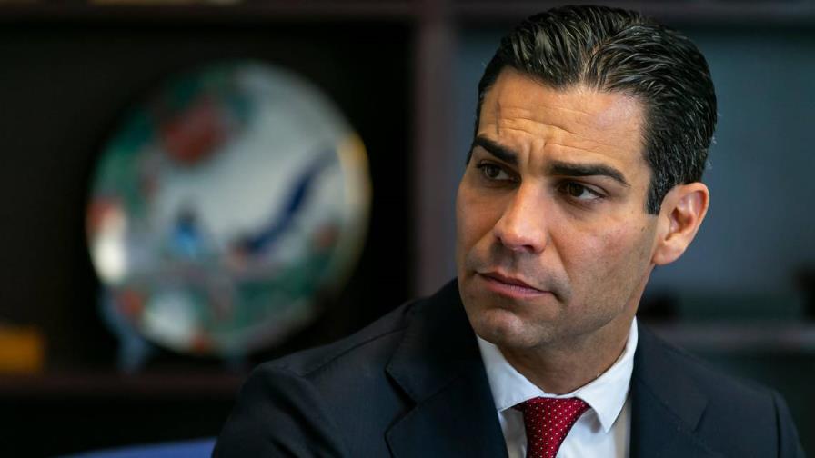 Alcalde de Miami lanza su campaña presidencial bajo el lema Es hora de que empecemos