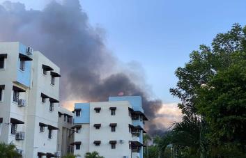 Se registra incendio cerca de la Base Aérea de San Isidro