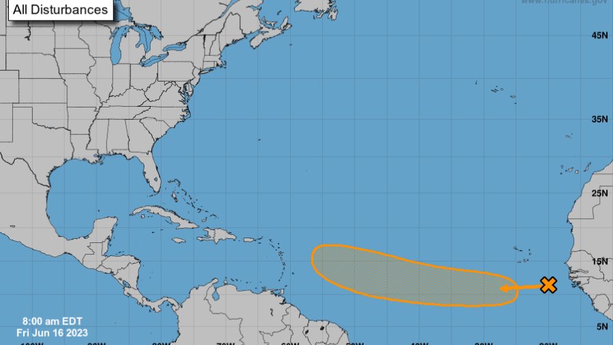 Onda tropical en el Atlántico podría convertirse en depresión tropical