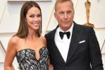 Esposa de Kevin Costner se niega a irse de casa y le pone orden de restricción al actor Esposa de Kevin Costner se niega a irse de casa y le pone orden de restricción al actor