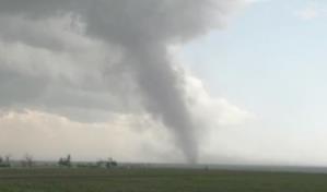 Un tornado arrasa una localidad en el norte de Texas 