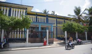 VIDEO | En la maternidad de Higüey acuestan varias pacientes en una misma cama