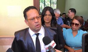 Cuestionan los reiterados aplazamientos en juicio por muerte de prospecto atropellado en Santiago