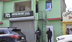 Propietario de negocio allanado por error en operación Halcón IV pide que le devuelvan sus bienes