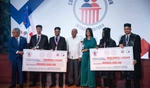 Estudiantes de Unibe ganan primer lugar de Competencia de Litigación del Tribunal Constitucional