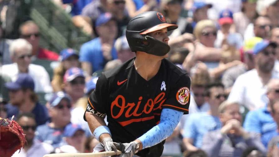 Bautista salvó su 19 y Mateo empuja en rally para una victoria de Orioles sobre Cachorros