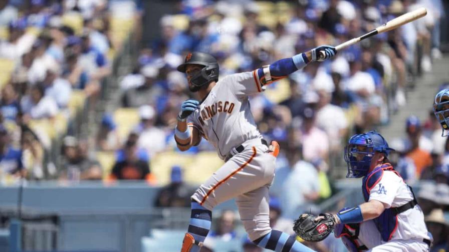 Gigantes completan inusual barrida ante los Dodgers con triunfo por 7-3