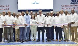El presidente Abinader entrega el remodelado Polideportivo Eleoncio Mercedes