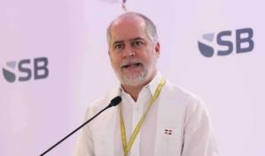Alejandro Fernández W. revela que le fue extirpado un melanoma maligno