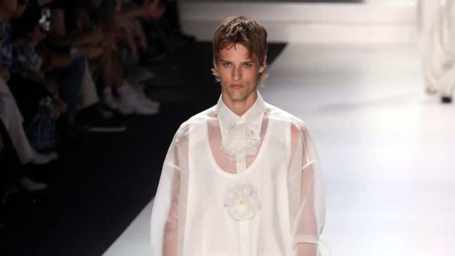 Dolce & Gabbana exalta la elegancia sensual del hombre en la Semana de la Moda de Milán