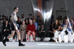 Elegancia y comodidad en el desfile de Prada en la Semana de la Moda masculina de Milán Elegancia y comodidad en el desfile de Prada en la Semana de la Moda masculina de Milán