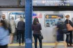 Un muerto y tres mujeres heridas en un fin de semana violento dentro del metro de Nueva York Un muerto y tres mujeres heridas en un fin de semana violento dentro del metro de Nueva York