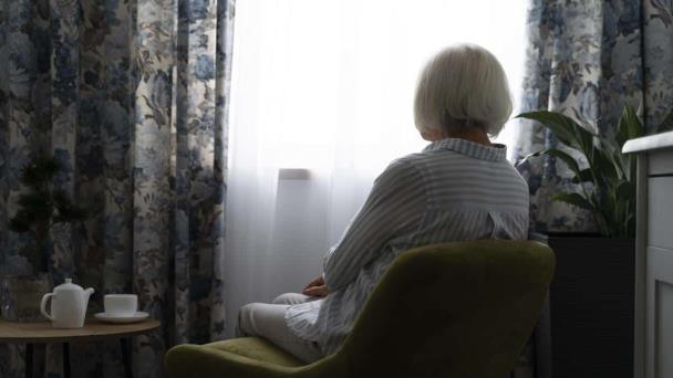 El aislamiento social y la soledad se asocian a un mayor riesgo de mortalidad