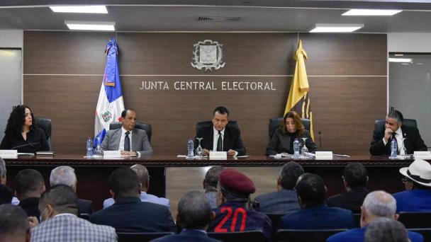 A falta de suficientes escáneres, JCE utilizaría laptops en elecciones en algunas demarcaciones