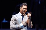 "Ay Ay Ay": así suena la canción con la que David Bisbal debuta en la bachata "Ay Ay Ay": así suena la canción con la que David Bisbal debuta en la bachata