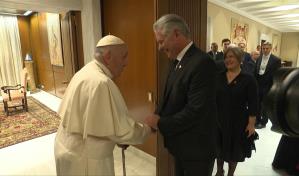 El presidente de Cuba se reúne con el papa Francisco durante su gira europea
