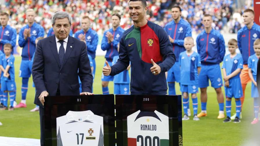 Cristiano Ronaldo anota el gol decisivo al celebrar su partido 200 con Portugal