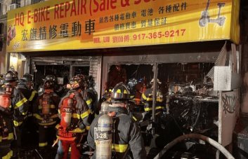 Mueren cuatro personas en un incendio en tienda de bicicletas eléctricas en Nueva York