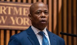 El alcalde de NY viajará a Latinoamérica para conocer la realidad de los migrantes