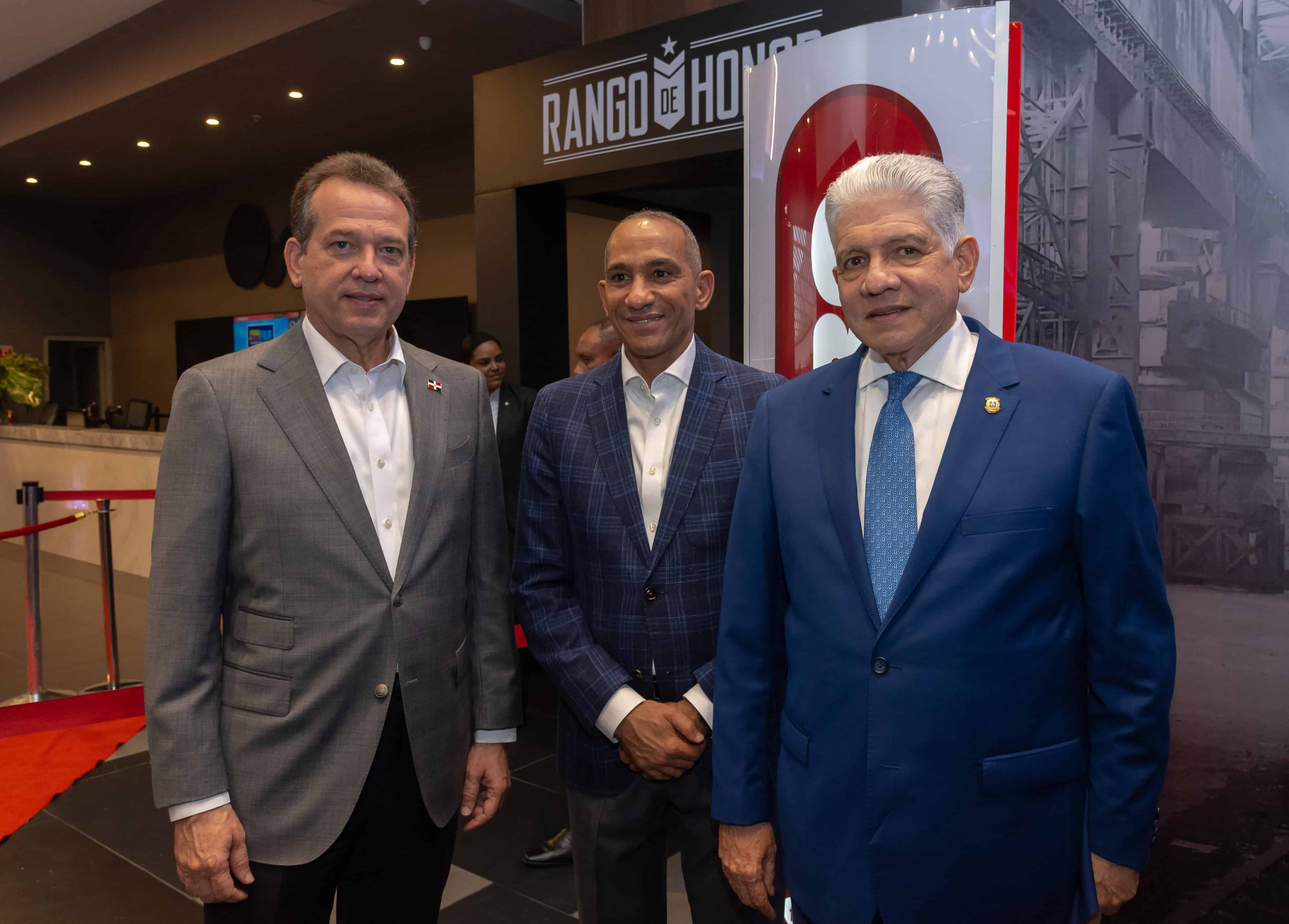 Víctor Bisono, José Manuel Cabrera y Eduardo Estrella.