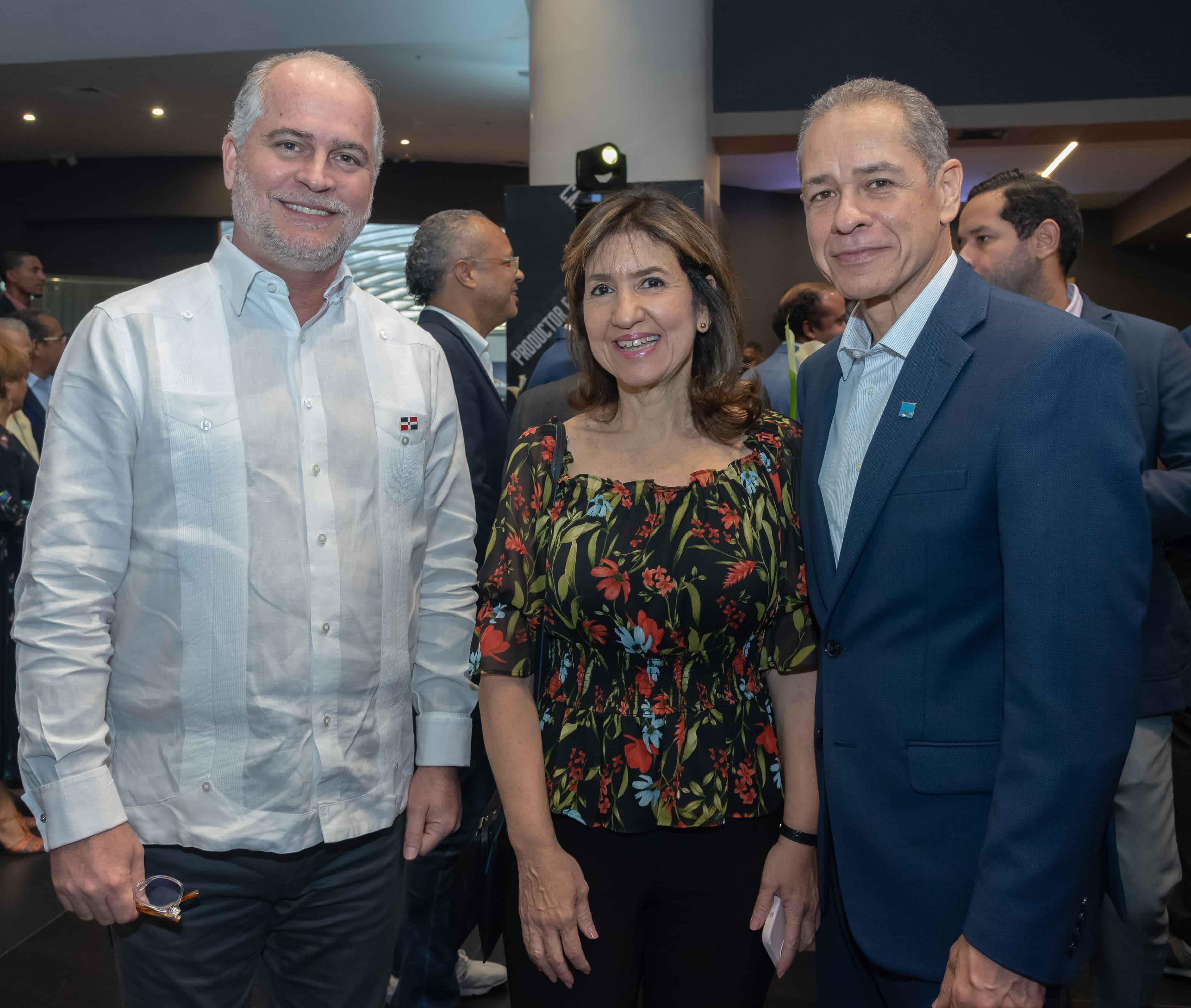 Alejandro Fernández, Kim de Langa y Fernando Langa.