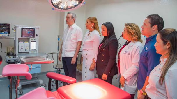 Presidente Abinader inaugura hospital y puente en Mao, Valverde