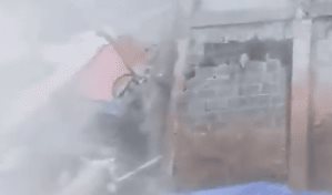 Propietario de casa que se derrumbó en Yamasá culpa a una excavación de al lado