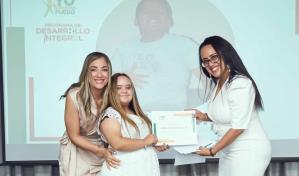 Fundación “Yo también puedo” celebra primera graduación de su Programa de Desarrollo Integral