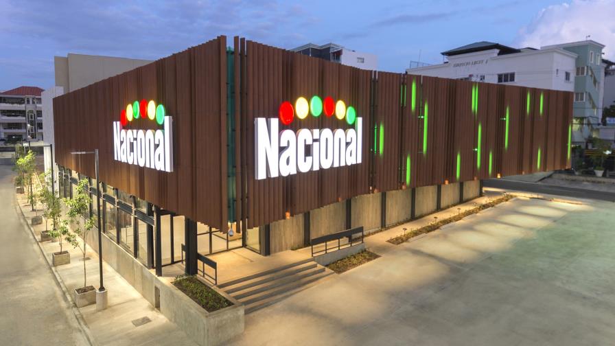 Supermercados Nacional llega al Mirador Sur