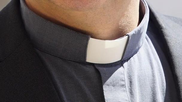 Sacerdote en Lisboa señalado por pederastia vuelve a sus funciones por falta de pruebas