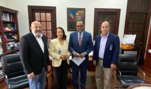 Unión de Escritores Dominicanos solicita al presidente Abinader pensiones para premios nacionales de literatura