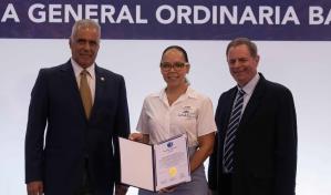 Treinta y siete empresas reciben certificaciones en seguridad comercial