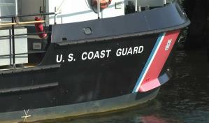 Hallan restos esparcidos cerca del Titanic en día crítico en búsqueda del sumergible