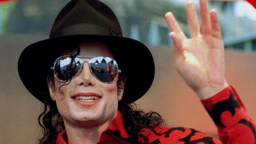 Un sombrero de Michael Jackson a subasta en París en septiembre