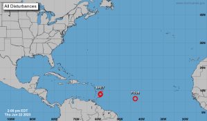 Islas caribeñas clausuran escuelas y aeropuertos ante la llegada de la tormenta Bret