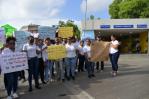 Conductores de trenes del Metro continúan sus reclamos en la estación Juan Pablo Duarte Conductores de trenes del Metro continúan sus reclamos en la estación Juan Pablo Duarte