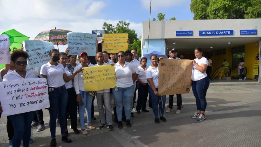 Denuncian ocho  despidos más  de los técnicos del Metro de Santo Domingo