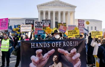 25 millones de mujeres viven en estados con prohibición o más restricciones para abortar en EEUU