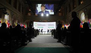 Cumbre climática en París finaliza sin acuerdo sobre impuesto a sector naviero