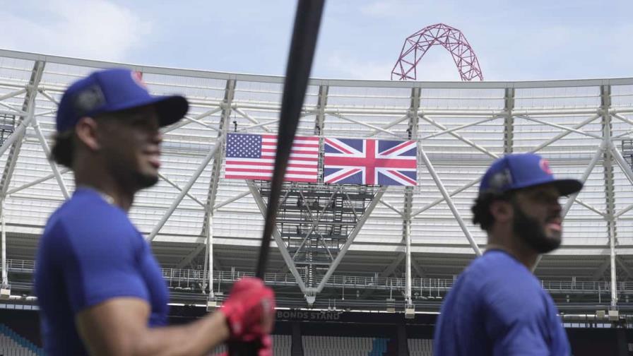 Cardenales y Cachorros disfrutan antes de la serie en Londres