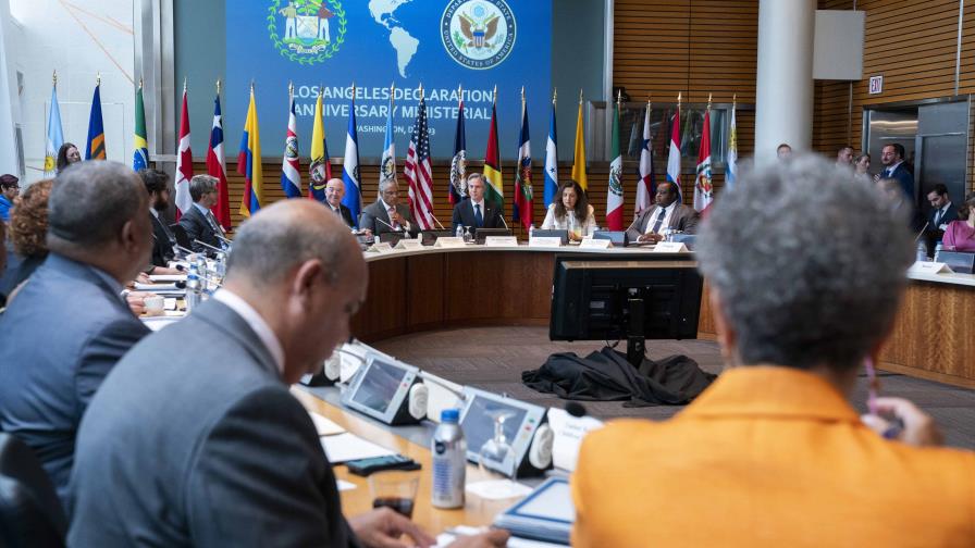 EE.UU. felicita a los países latinoamericanos por sus esfuerzos para contener la migración EE.UU. felicita a los países latinoamericanos por sus esfuerzos para contener la migración