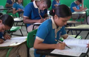 Minerd comenzará en marzo programa de inglés como segundo idioma en 143 centros educativos
