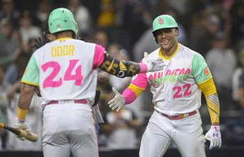 Padres apabullan 13-3 a Nacionales con jonrón de Juan Soto