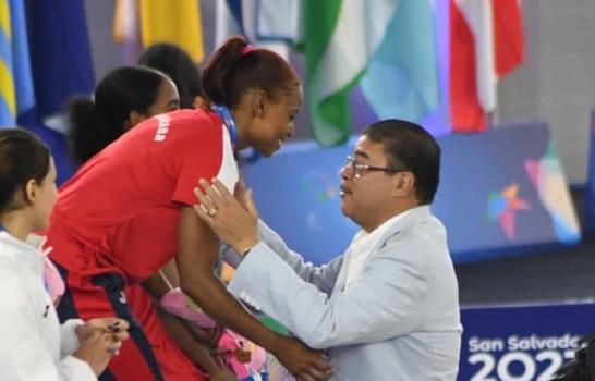 Beatriz Pirón y Dahiana Ortiz ganan oro en pesas y RD asume liderato de los Juegos