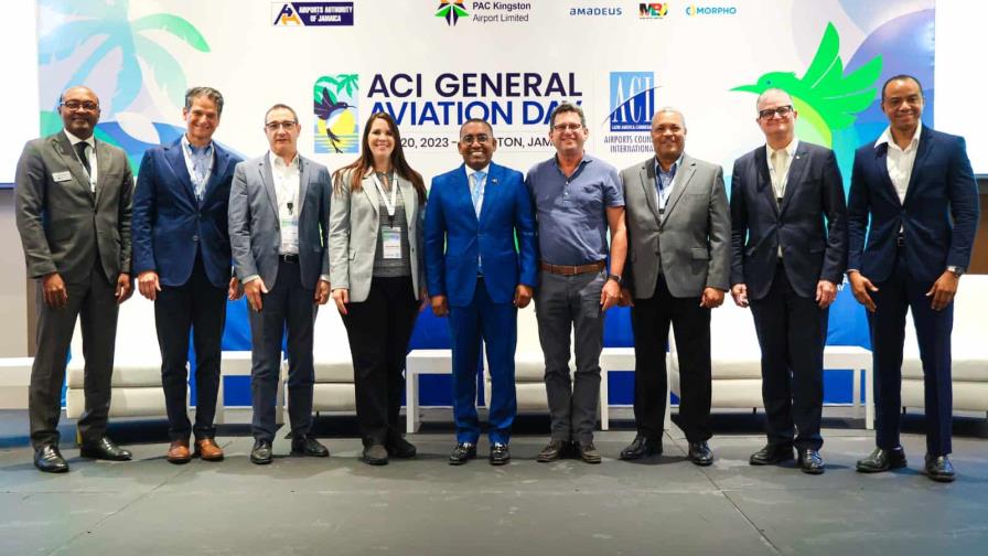 Departamento Aeroportuario presenta en Jamaica fortalezas de RD como destino aviación general