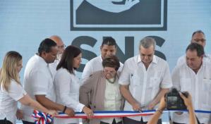 Presidente inaugura remodelación del Hospital de Villa Tapia en Hermanas Mirabal