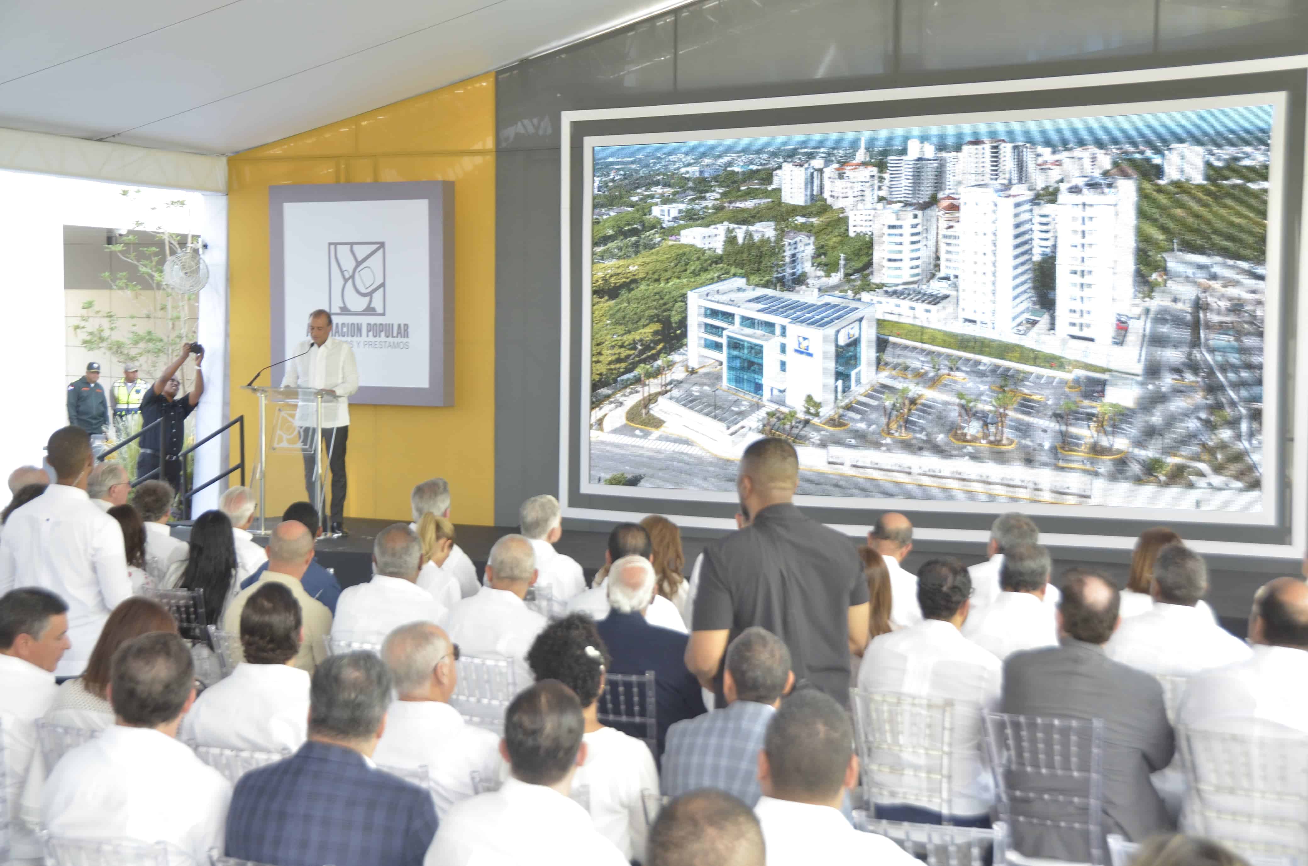 Palabras de apertura al evento inaugural de las oficinas del edificio de APAP en Santiago.