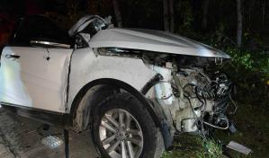 Mueren tres jóvenes al chocar yipeta con poste de luz en carretera Sánchez, Nizao